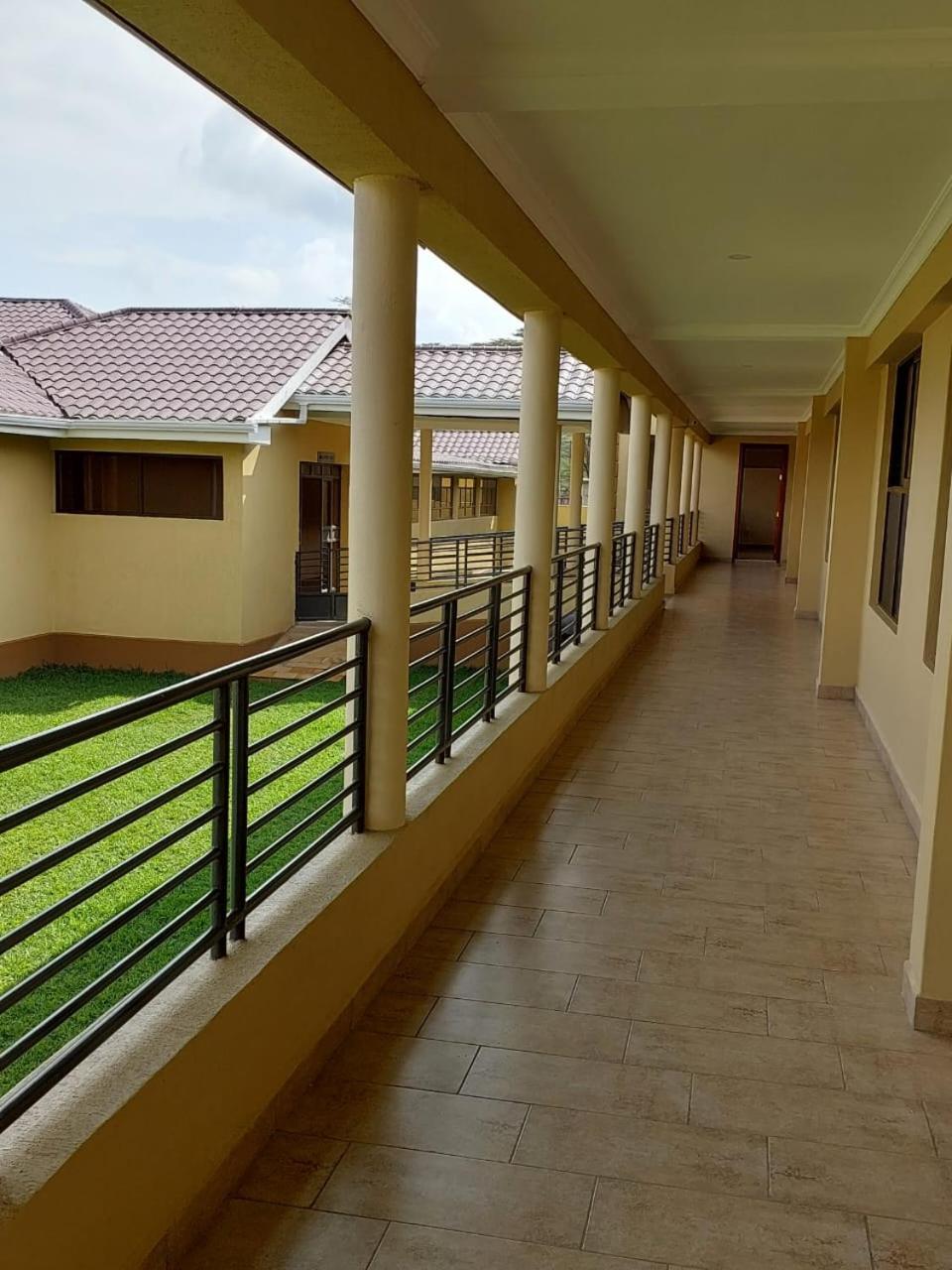 Lake Naivasha Lazarus Lodge Экстерьер фото